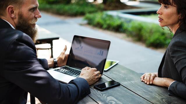 Preisverhandlungen beim Hauskauf